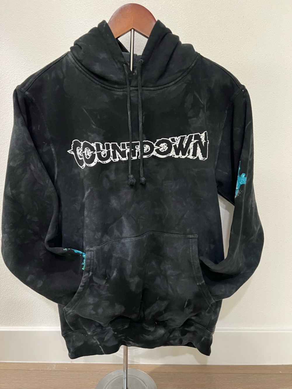COUNTDOWN DISGUISED TIE DYE HOODIE Size Small